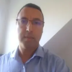 Photo of practitioner