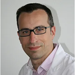 Photo of practitioner