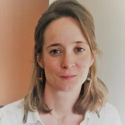 Photo of practitioner