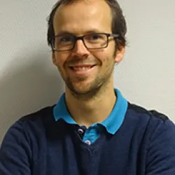 Photo of practitioner