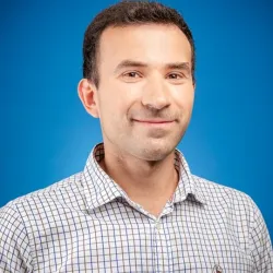 Photo of practitioner