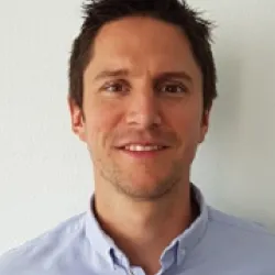 Photo of practitioner