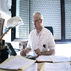 Photo of practitioner