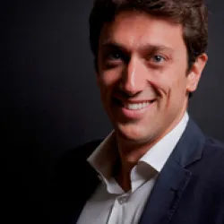 Photo of practitioner