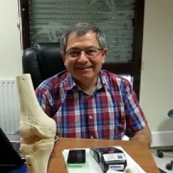 Photo of practitioner