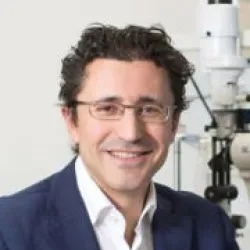 Photo of practitioner