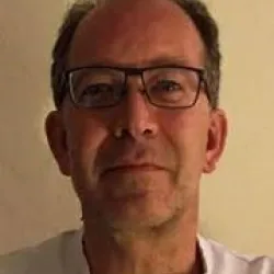 Photo of practitioner