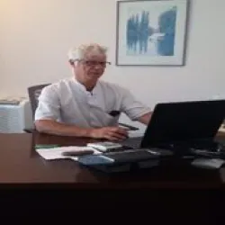 Photo of practitioner