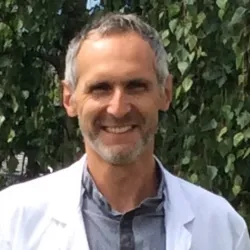 Photo of practitioner