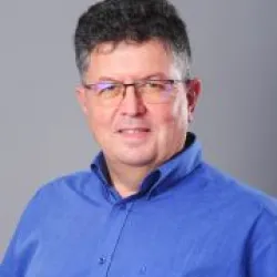 Photo of practitioner