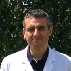 Photo of practitioner