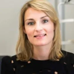 Photo of practitioner